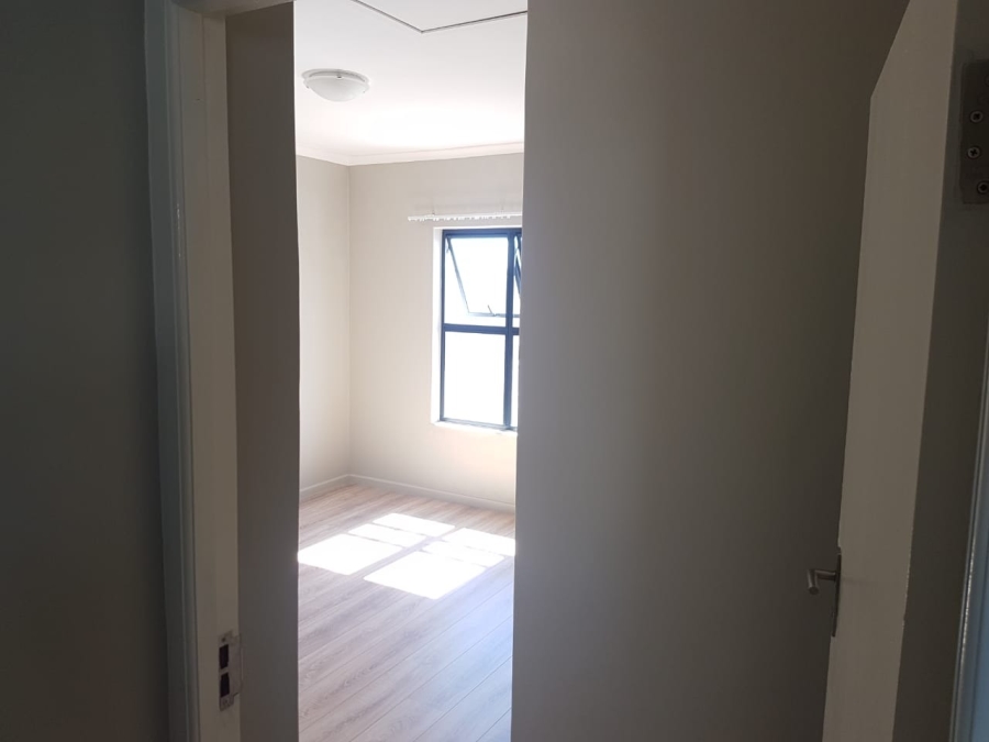 To Let 3 Bedroom Property for Rent in Parklands North Western Cape